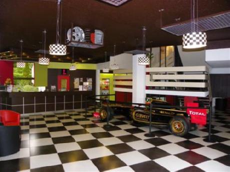 KYRIAD DESIGN ENZO ROISSY SAINT WITZ