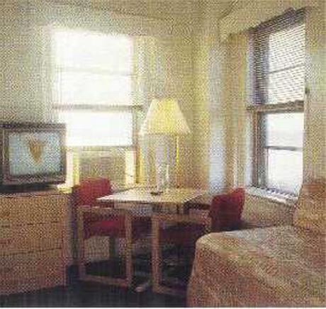 Riverside Tower Hotel