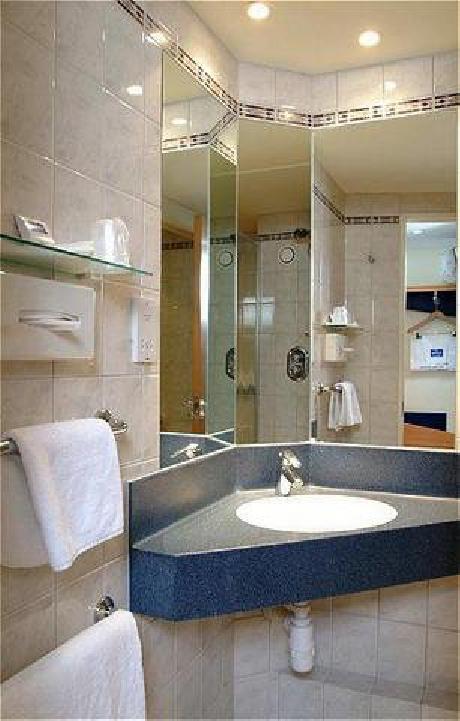 Holiday Inn Express BRISTOL CITY CENTRE