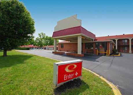 Econo Lodge North
