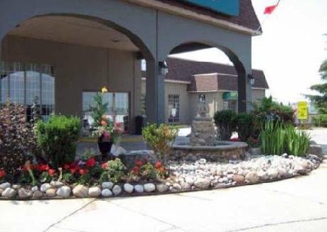 Quality Hotel & Suites