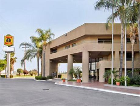 Super 8 Commerce/LA  Area