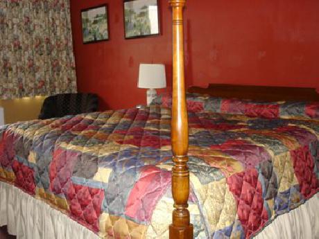 Red Carpet Inn & Suites Albany