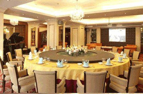 Lucky Hotel Downtown