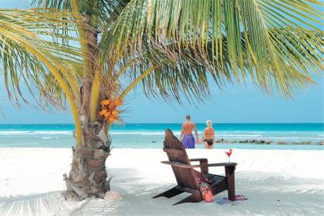 Coconut Court Beach Hotel