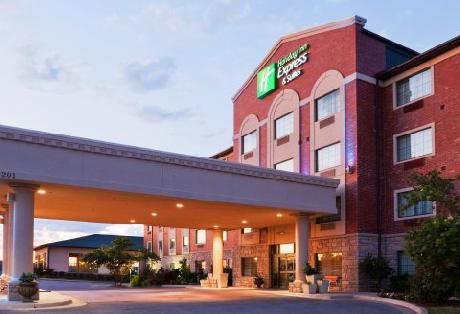Holiday Inn Express Hotel & Suites TULSA S BROKEN ARROW HWY 51