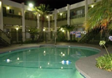 Vagabond San Diego Airport Har