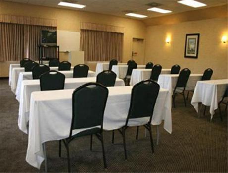 Travelodge Inn And Suites Jacksonville Airport