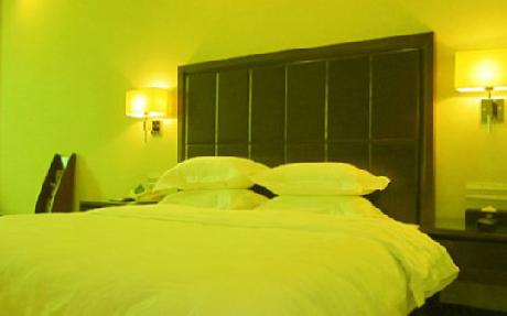 Cheerful Business Hotel