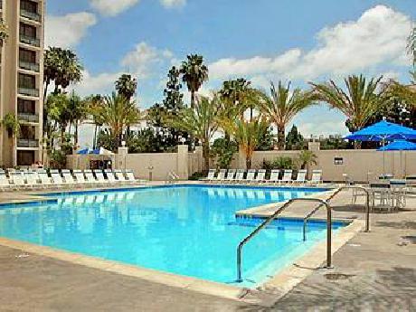 KNOTTS BERRY FARM RESORT HOTEL