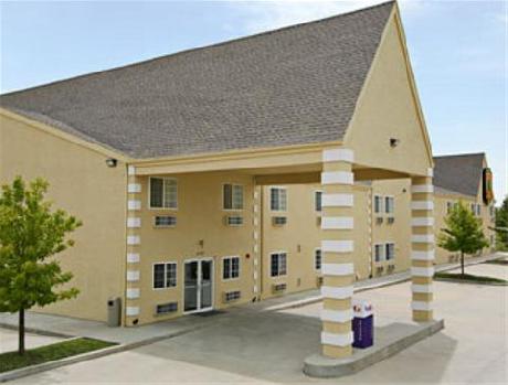 Super 8 Motel - De Soto