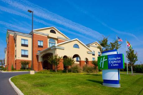 Holiday Inn Express Hotel & Suites CHESTERTOWN