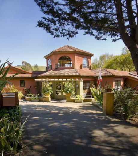 Sonoma Coast Villa and Spa