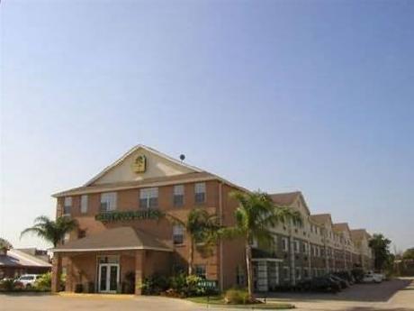 Crestwood Suites of Houston 290 Galleria