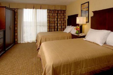 Embassy Suites Bloomington MN