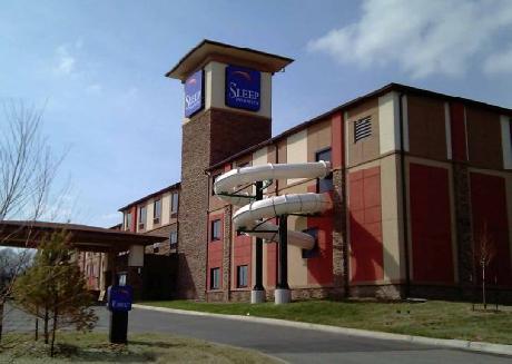 Sleep Inn & Suites and Indoor Water Park