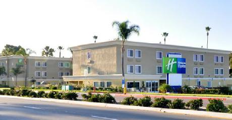 Holiday Inn Express SAN DIEGO SEAWORLD-BEACH AREA