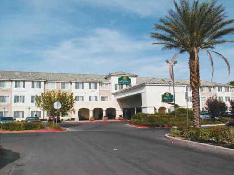 La Quinta InnandSuites Las VegasRed Rock/Summerlin
