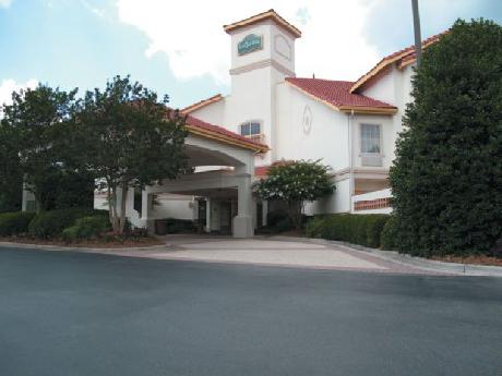 La Quinta Inn & Suites Raleigh Durham Intl AP