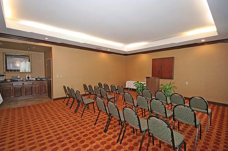 BEST WESTERN PLUS Windsor Suites