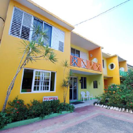 Footeprints on the Sands Hotel