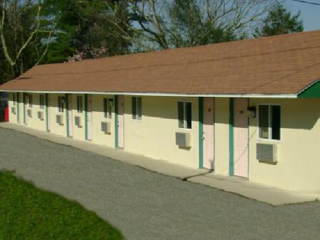 Passport Inn and Suites Chaplin