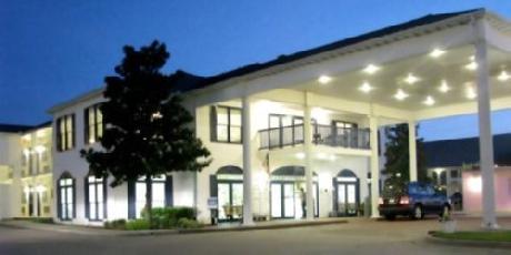 AmazInn and Suites Branson