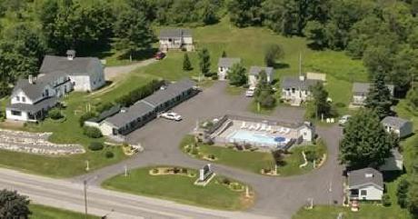 Seascape Motel & Cottages