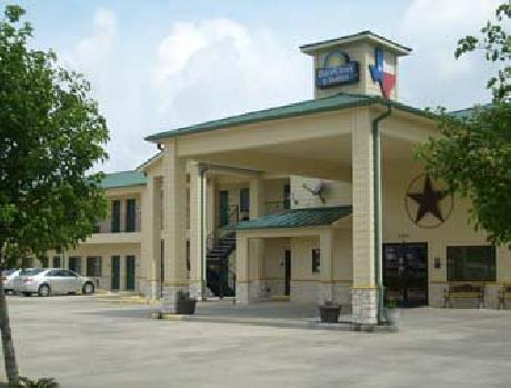 Days Inn and Suites Hankamer Texas