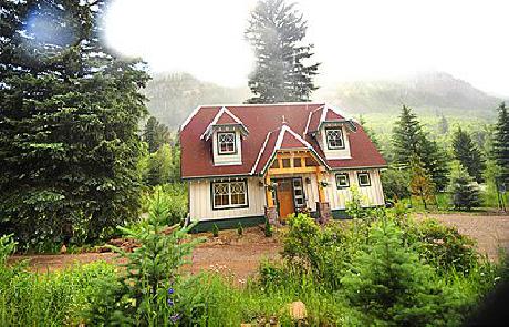 The Historic Redstone Inn