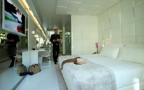 The Mirror Barcelona