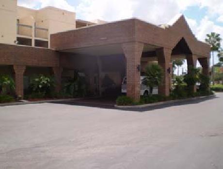 Baymont Inn and Suites Tampa near Busch Gardens/USF