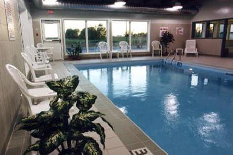 Lakeview Inn and Suites Brandon