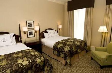 Pfister Hotel Downtown