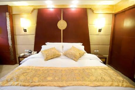 Minshan Lhasa Grand Hotel