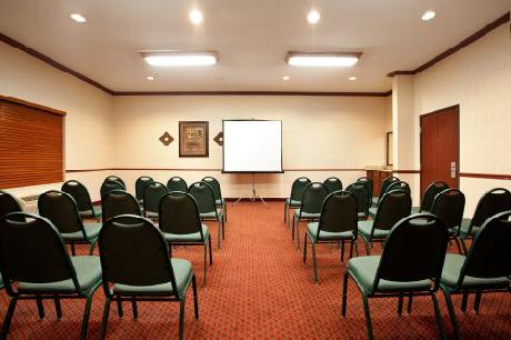 Holiday Inn Express Hotel & Suites SYCAMORE