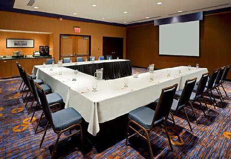 Courtyard Toronto Vaughan