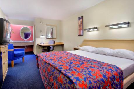 Red Roof Inn Philadelpha Oxford Valley