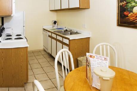 Emerald Suites Cameron