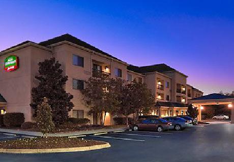 Courtyard Knoxville Cedar Bluff