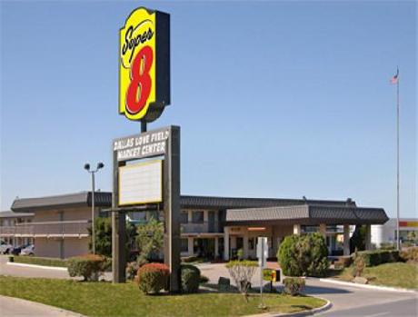 Super 8 Dallas Love Field Market Center