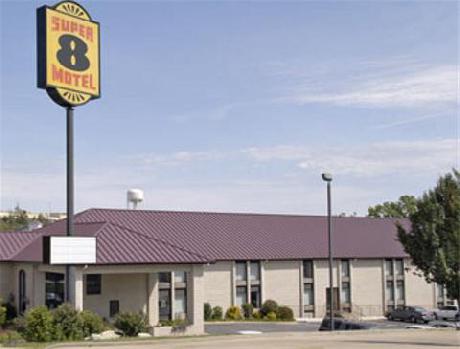 Super 8 Branson/Andy Williams Theatre