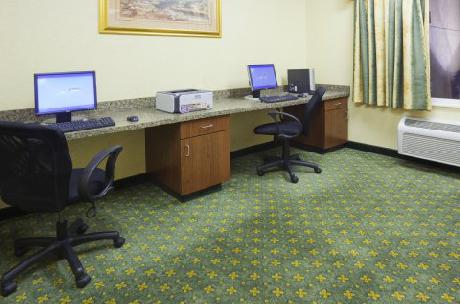 Holiday Inn Express Hotel & Suites RAPID CITY