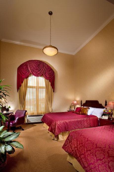 Ayres Suites Corona West