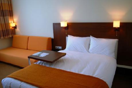 DeSilva Inn Katowice Airport