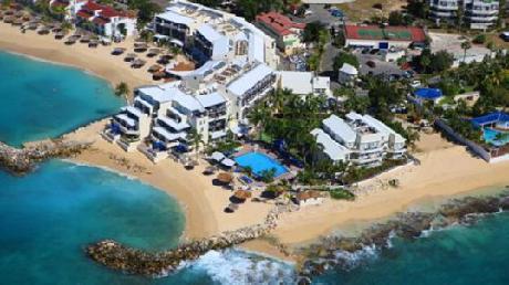 Flamingo Beach Resort