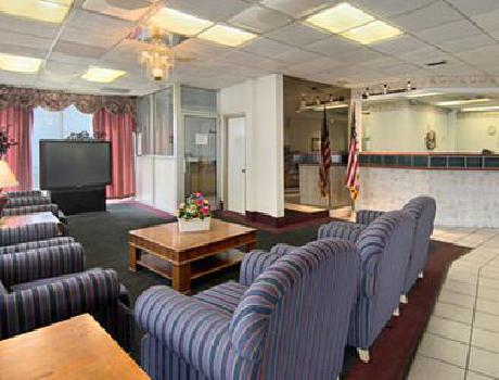 Airport Plaza Hotel Cleveland