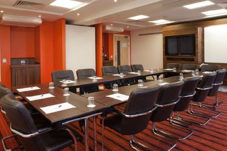 Holiday Inn Express SLOUGH