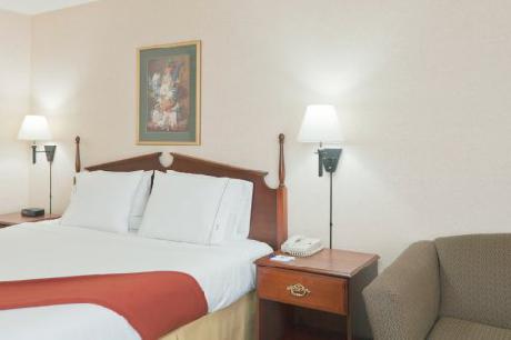 Holiday Inn Express COLDWATER