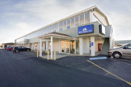 Americas Best Value Inn/Litchfield